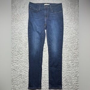 Levis Jeans Womens 31 Slimming Skinny Dark Wash Classic Stretch Denim Streetwear